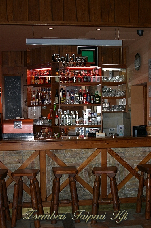 Center söröző Csongrád - 21.jpg